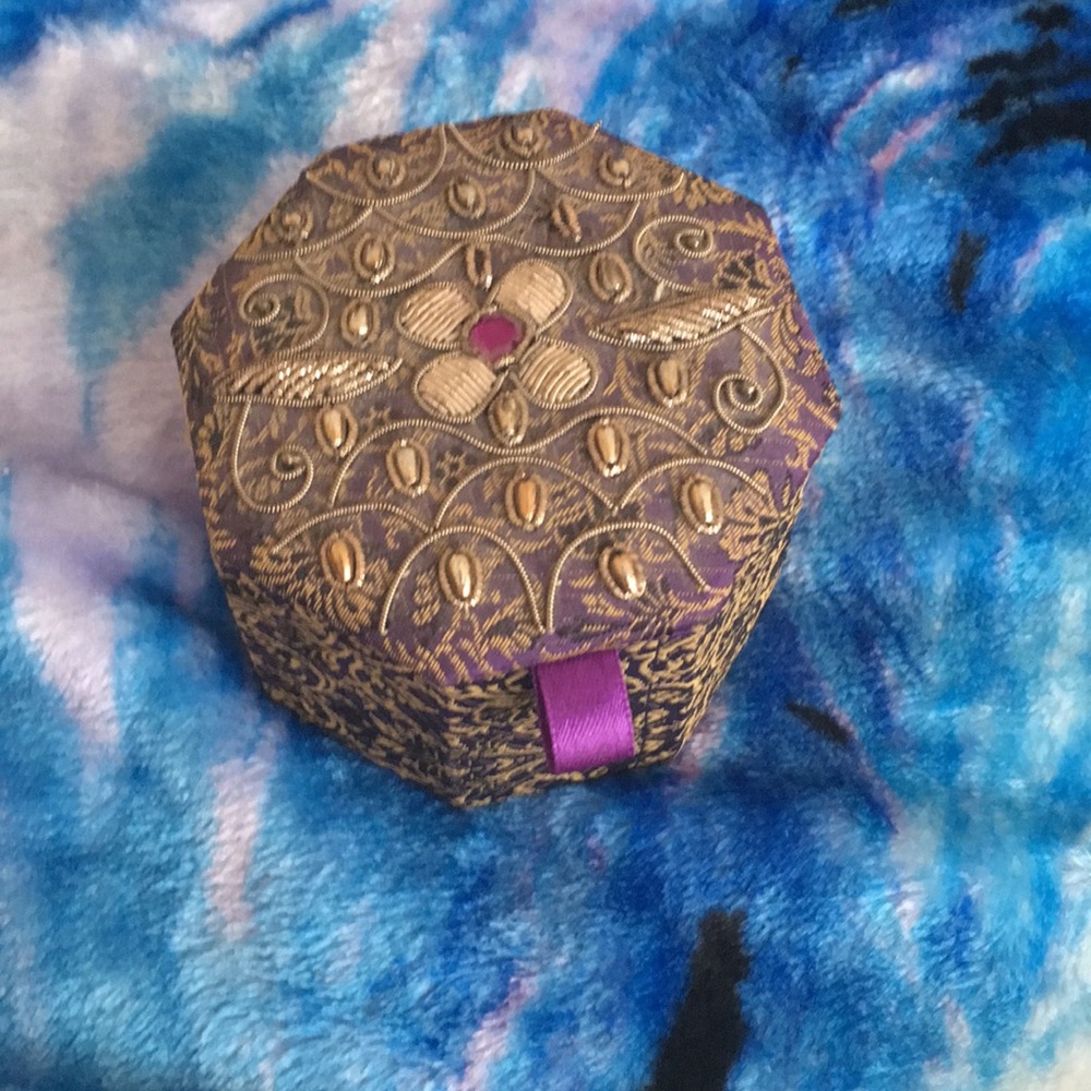 jewelry holder